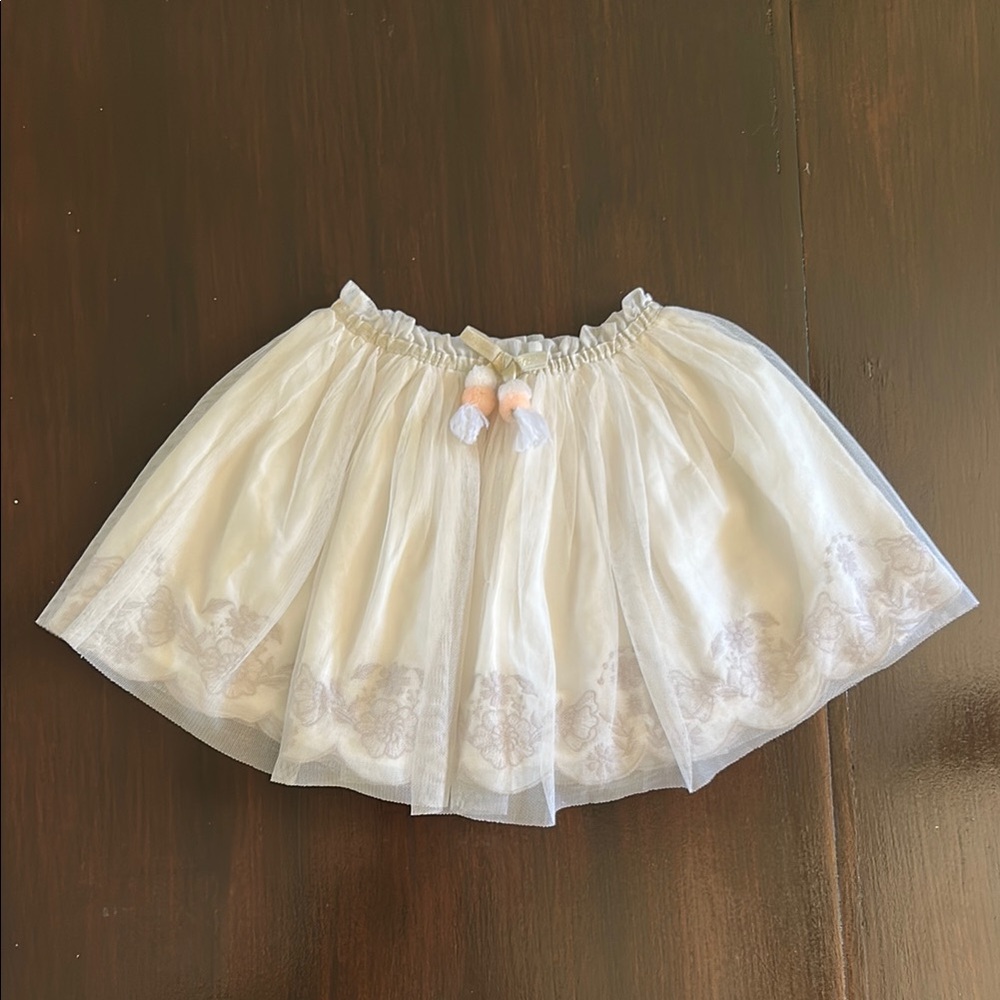 Toddler Girls White Tulle Skirt with Embroidered Hem size 4T NWOT